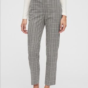 NWT Gap High Rise Slim Taper Pants